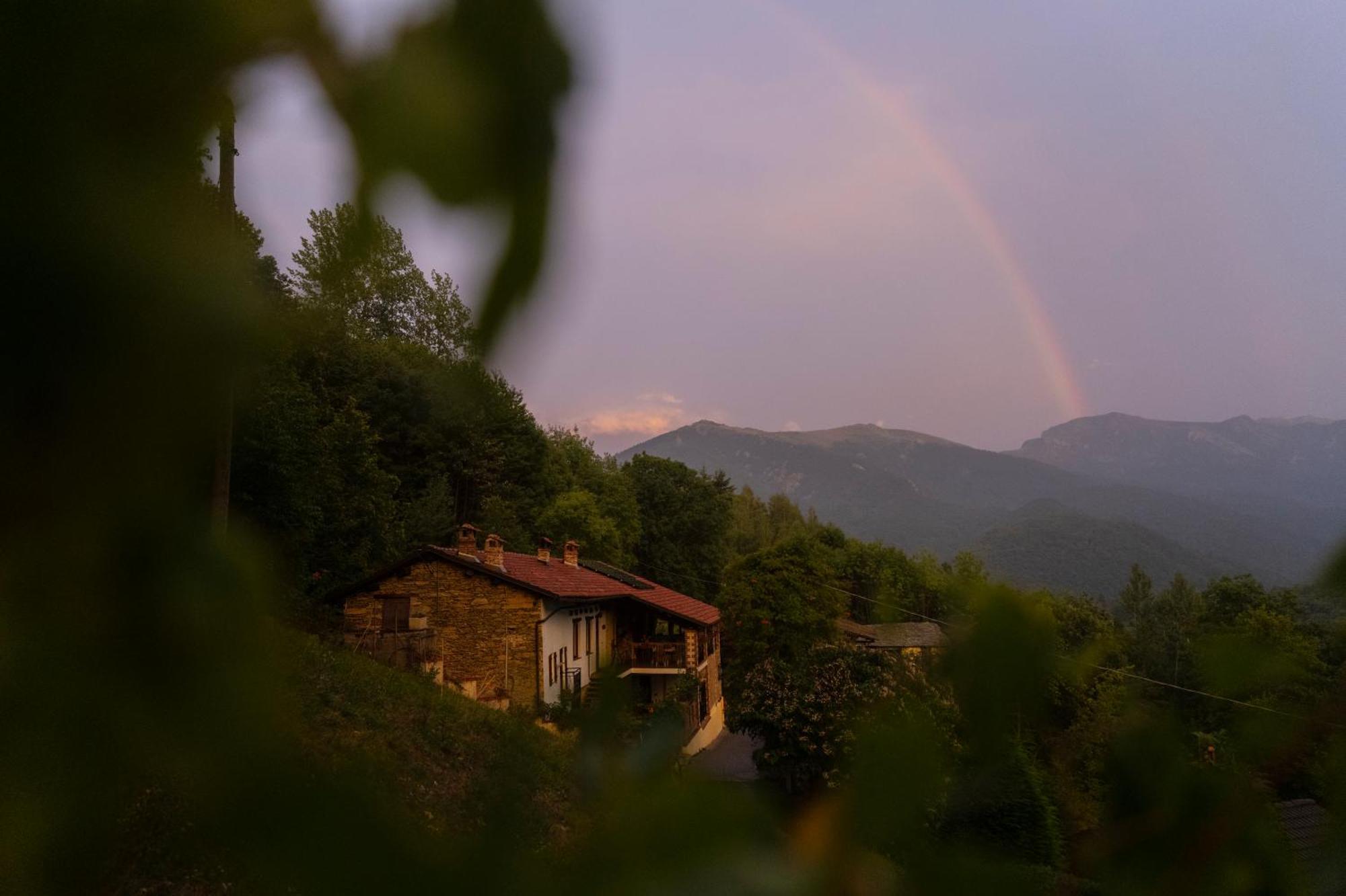Iduevagamondi - Ospitalita Rurale Famigliare Di Montagna Chiusa di Pesio Exterior foto
